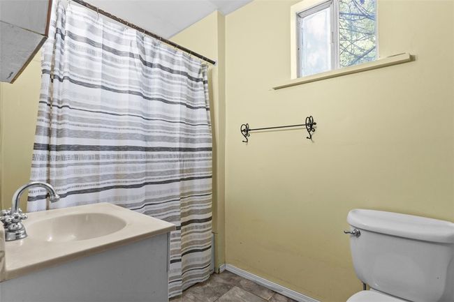 Bathroom | Image 20