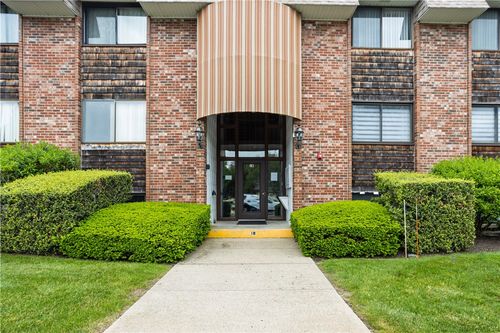 apt-105b-510 Child St, Warren, RI, 02885-1821 | Card Image