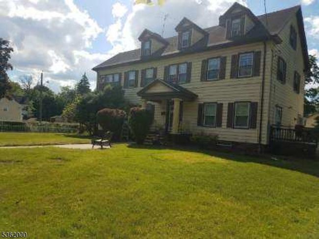 692 W 8 Th St, House other with 7 bedrooms, 3 bathrooms and null parking in Plainfield NJ | Image 8
