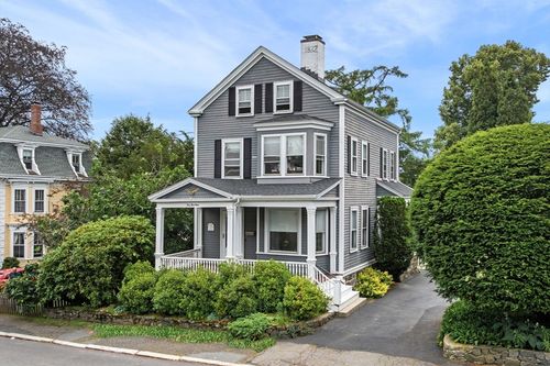 114 Elm St, Marblehead, MA, 01945-3423 | Card Image