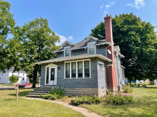 223 N Jackson Ave, Springfield, MN, 56087-1706 | Card Image