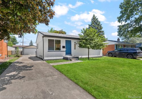 27736 Osmun St, Madison Heights, MI, 48071-3338 | Card Image