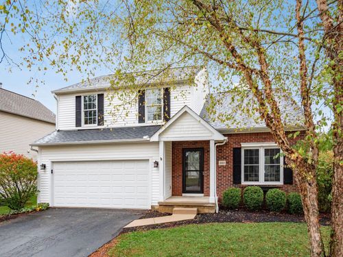 1085 Village Dr, Marysville, OH, 43040-8312 | Card Image