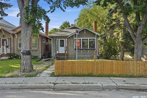 3300 Victoria Ave, Regina, SK, S4T1L6 | Card Image