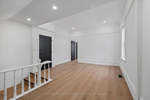 3-852 Simcoe St N, Oshawa, ON, L1G4V8 | Card Image