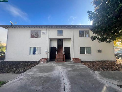 2766 Argyll Ave, Concord, CA, 94520-4771 | Card Image