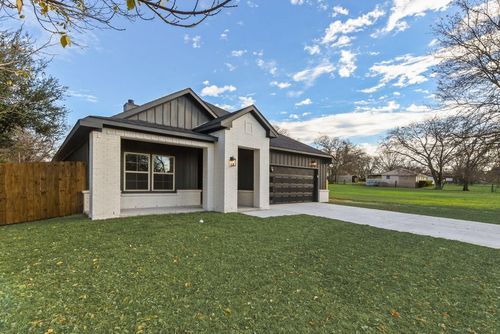 529 Berke St, Newark, TX, 76071-3806 | Card Image