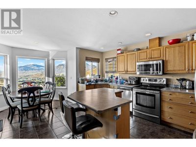 125 Mahood Pl, House other with 9 bedrooms, 7 bathrooms and 2 parking in Kamloops BC | Image 3