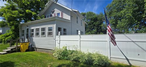 900 Erie St, Elmira, NY, 14904-2353 | Card Image