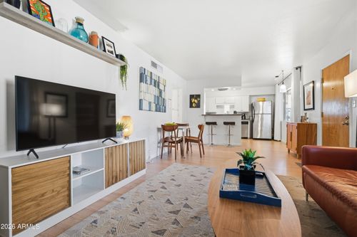 2-6906 E 4th Street, Scottsdale, AZ, 85251 | Card Image