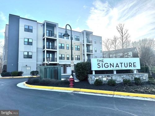 apt-205-43095 Wynridge Dr, BROADLANDS, VA, 20148-6034 | Card Image