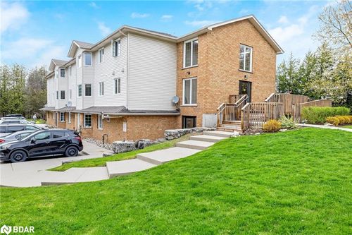 203-264 Alma St, Rockwood, ON, N0B2K0 | Card Image