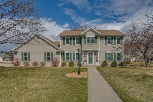 W6074 Strawflower Drive, HARRISON, WI, 54915 | Card Image