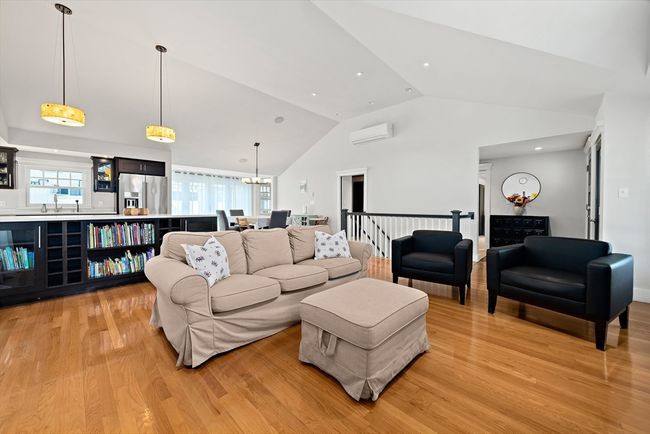 141 Cornell St, House other with 4 bedrooms, 3 bathrooms and 5 parking in Newton MA | Image 8