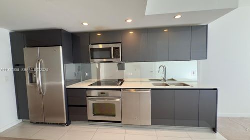 apt-503-31 Se 6th St, Miami, FL, 33131-3168 | Card Image