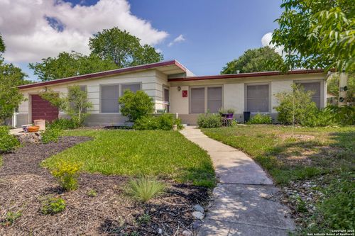 123 Teakwood Ln, San Antonio, TX, 78216-6823 | Card Image