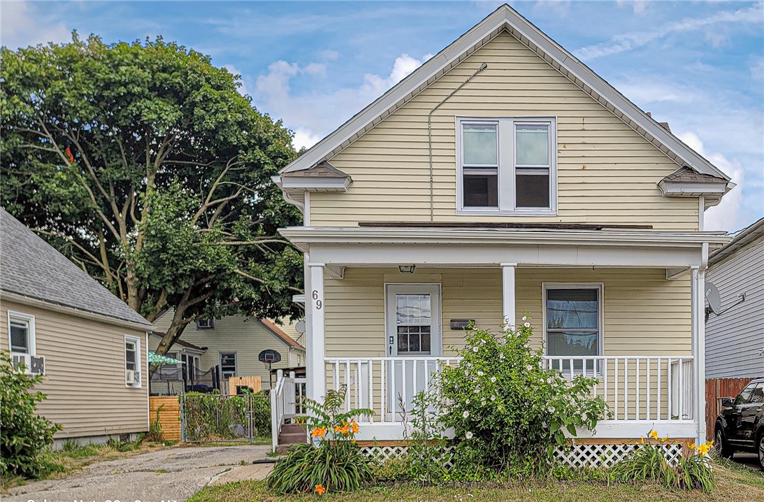 Leah St, Providence, RI 02908