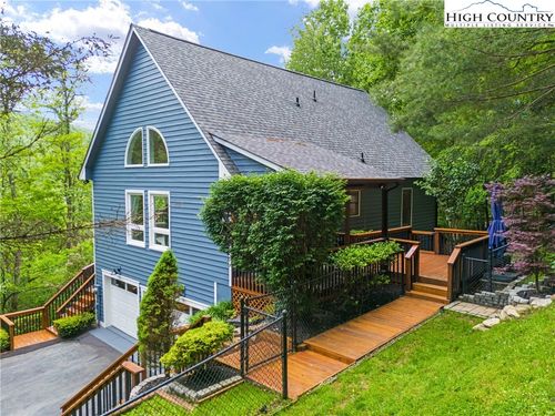 190 Liberty Hill Rd, Vilas, NC, 28692-9184 | Card Image