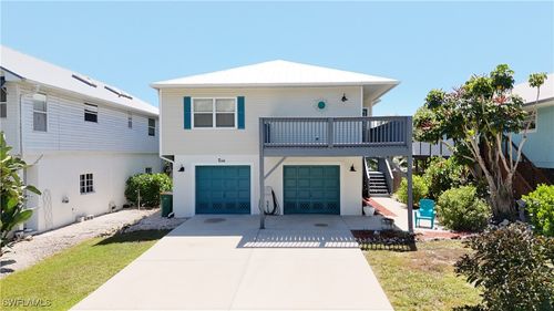 768 Park Ave, NAPLES, FL, 34110-1510 | Card Image