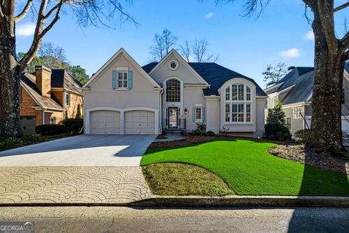 215 Woodchase Close Ne, Atlanta, GA, 30319-4307 | Card Image