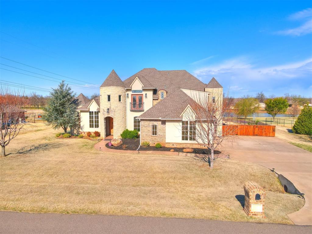 Marbella Dr, Oklahoma City, OK 73173