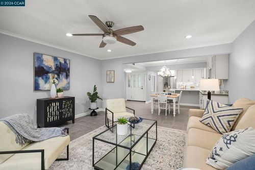 8-1100 Singingwood Ct, Walnut Creek, CA, 94595-3221 | Card Image