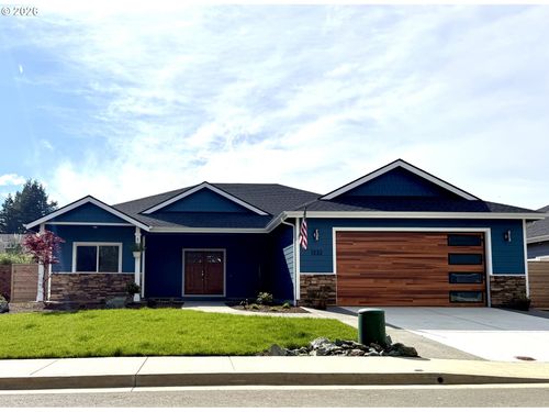 1232 Lighthouse Ln, Brookings, OR, 97415-1401 | Card Image