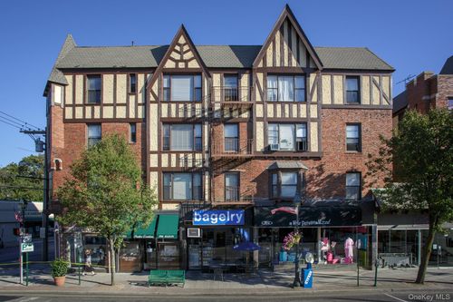 2m-97 Cedarhurst Ave, Cedarhurst, NY, 11516-2137 | Card Image