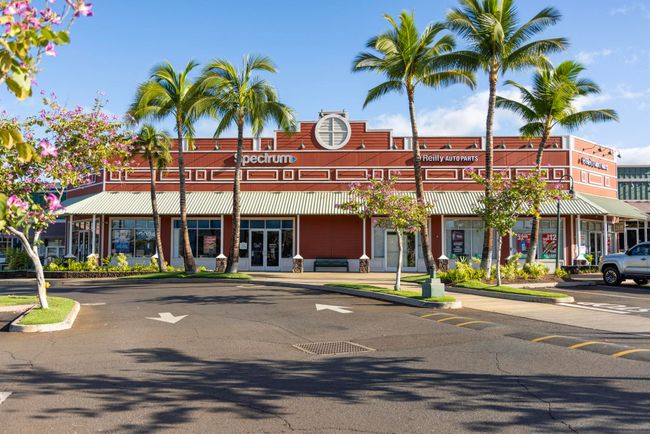 Lahaina Gateway | Image 40