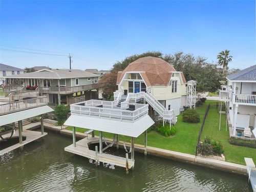 12901 E Barcelona, Galveston, TX, 77554 | Card Image
