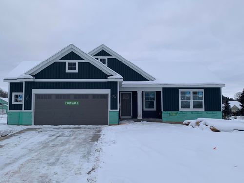 7120 Pinehurst Dr Ne, Rockford, MI, 49341-9861 | Card Image