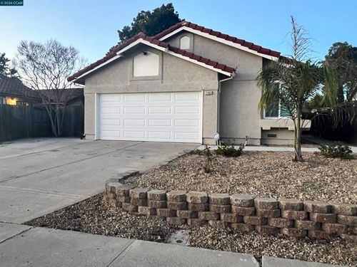 2405 Brazil Ct, Antioch, CA, 94509 | Card Image