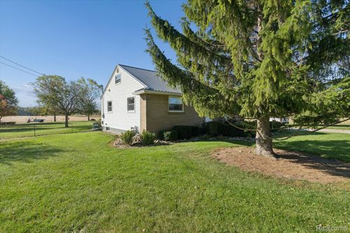 16303 Almont Rd, Allenton, MI, 48002-2805 | Card Image
