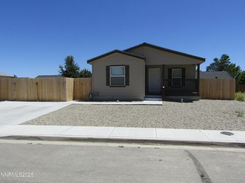 200 Quail Run Dr, Yerington, NV, 89447-3350 | Card Image