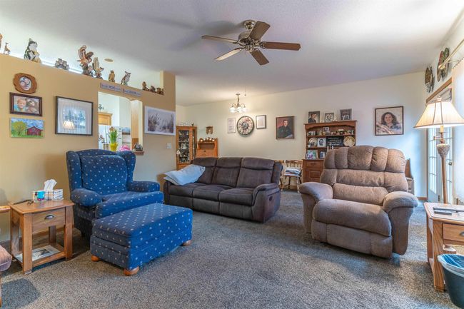 2912 W 4 Th St, Condo with 3 bedrooms, 2 bathrooms and null parking in Cedar Falls IA | Image 13
