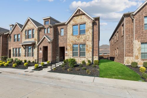 2137 Buffalo Hill Dr, Mesquite, TX, 75149-3102 | Card Image