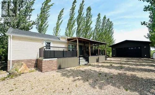 1221 Oak Avenue, Lac Des Iles, SK, S0M1A0 | Card Image