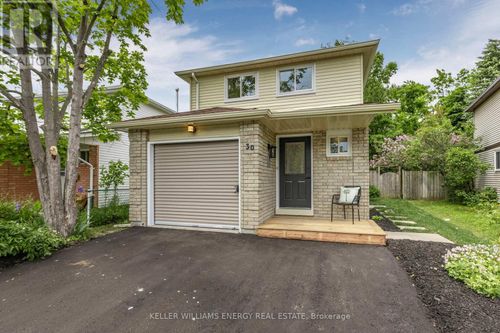 30 Sinclair Court, Barrie (Sunnidale), ON, L4N5X8 | Card Image