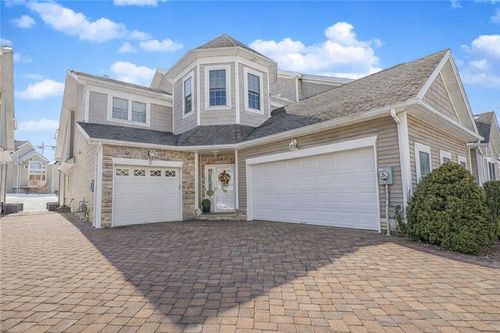 45 Tiller Ct, Staten Island, NY, 10309-2841 | Card Image