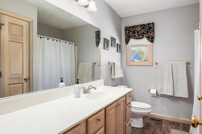 7707 Winchester Rd, House other with 6 bedrooms, 4 bathrooms and null parking in Carroll OH | Image 23