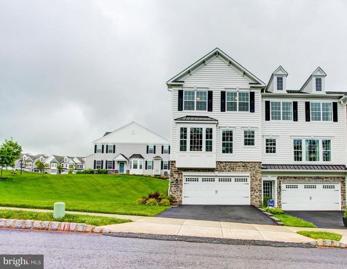 135 Woodwinds Dr, COLLEGEVILLE, PA, 19426-1334 | Card Image