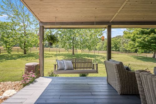 250 Home Place Rd, Dickson, TN, 37055-5928 | Card Image