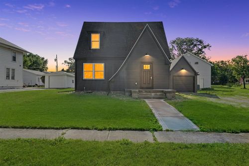 310 N Melvin St, Gibson City, IL, 60936-1240 | Card Image