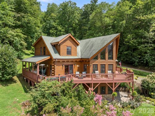 64 Cradling Cv, Waynesville, NC, 28785-6106 | Card Image