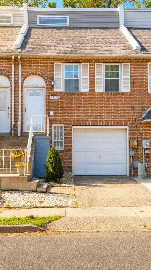 3710 Vale Ln, PHILADELPHIA, PA, 19114-1948 | Card Image