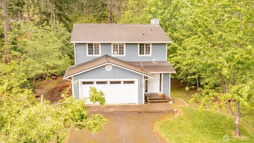 17550 429th Ave Se, North Bend, WA, 98045-9622 | Card Image