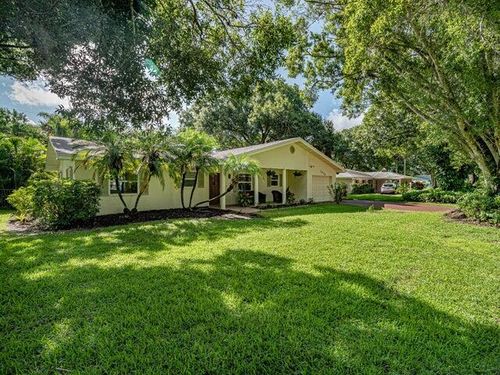 1926 71st Ave, Vero Beach, FL, 32966-7914 | Card Image