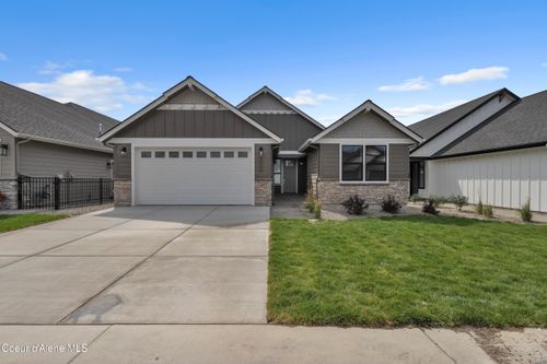 4444 W Hide Away Ln, Coeur D Alene, ID, 83815-7995 | Card Image