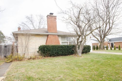 800 W Dresser Drive, Mount Prospect, IL, 60056 | Card Image