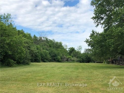 00 Dunn St, Almonte, ON, K0A1A0 | Card Image